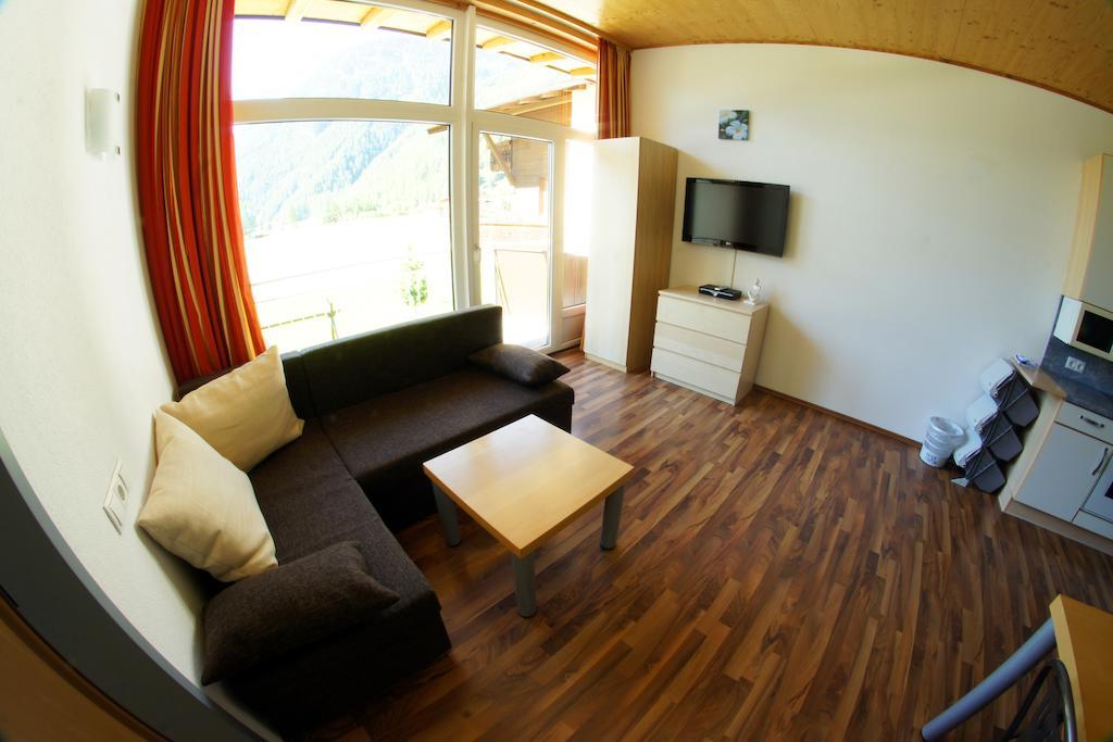 Apartments Bauernhof Dismasn Hof Längenfeld Room photo