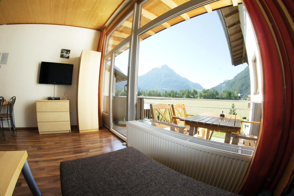 Apartments Bauernhof Dismasn Hof Längenfeld Room photo