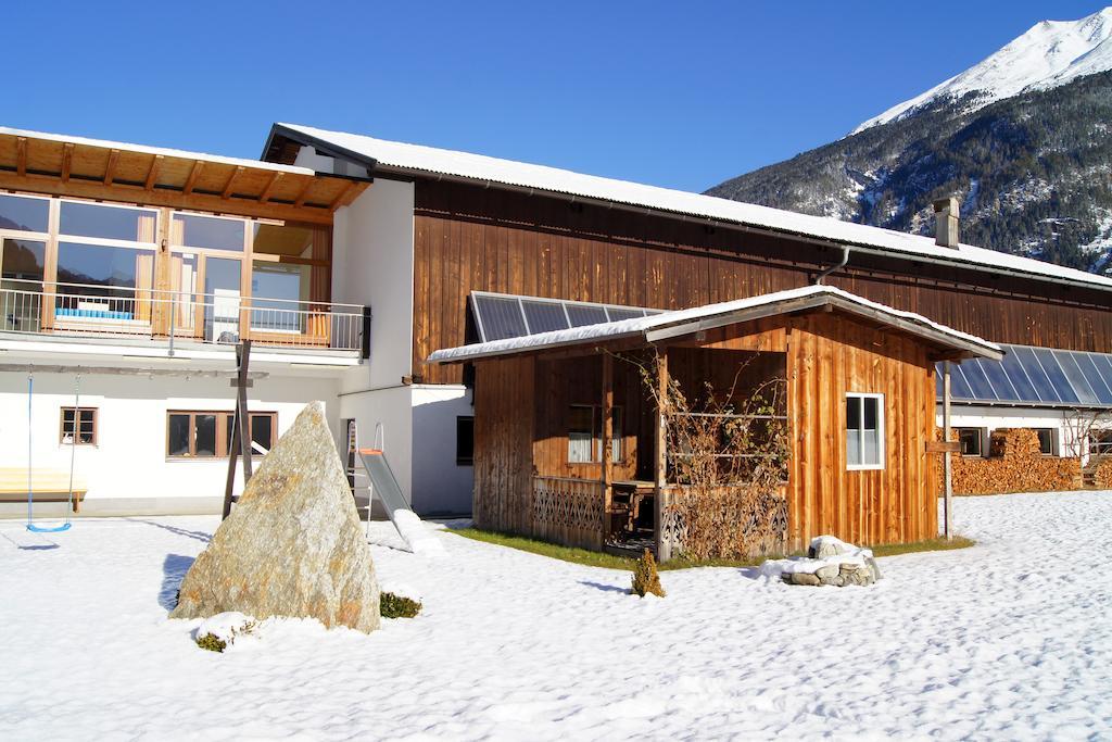 Apartments Bauernhof Dismasn Hof Längenfeld Exterior photo