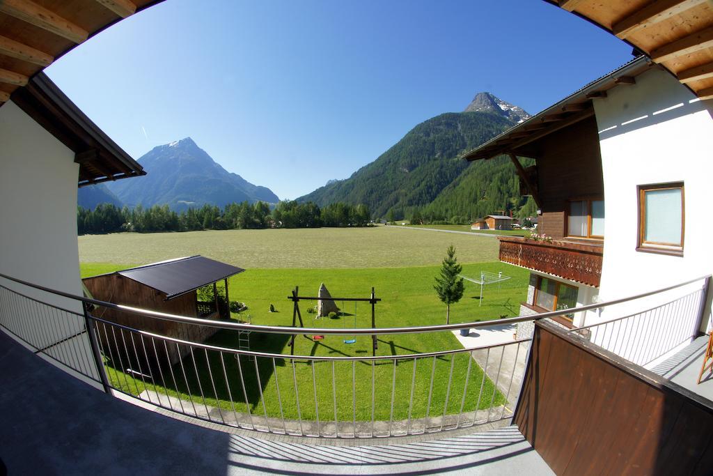 Apartments Bauernhof Dismasn Hof Längenfeld Room photo